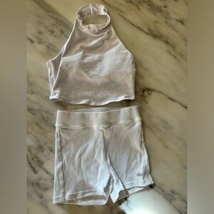 Alo white set size small